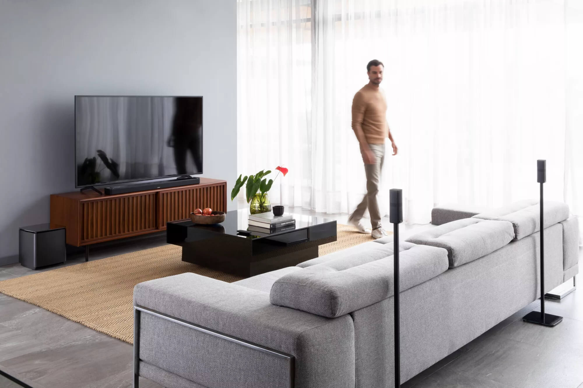 loa-soundbar-bose-surround-speakers-700-gia-tot.jpg