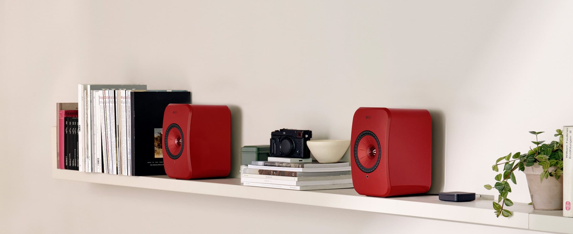 kef-lsx-ii-thiet-ke-nho-gon.jpg